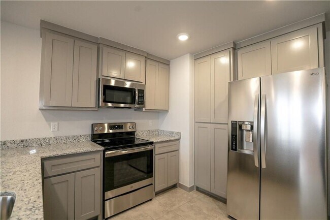 Foto del edificio - 3428 SW Vel Mews