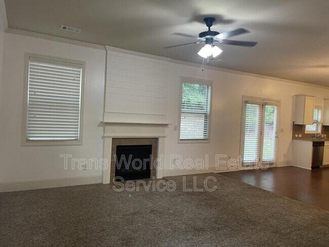 Foto del edificio - 765 Westmoreland Ln NE
