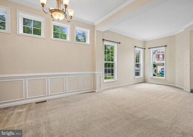 Foto del edificio - 9063 Galvin Ln