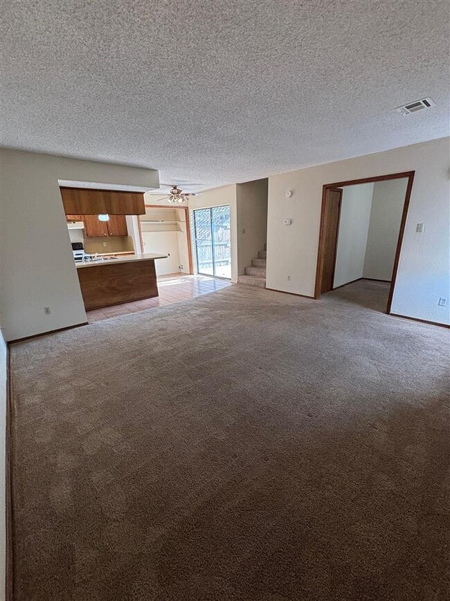 Building Photo - 901 NE Tortoise Dr