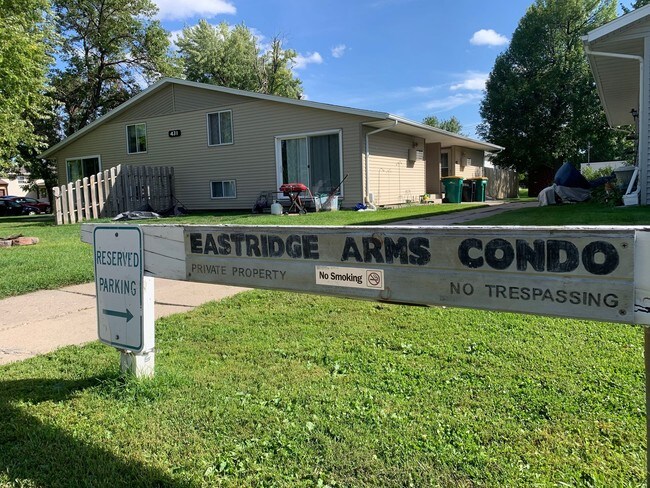 Building Photo - Eastridge Arms