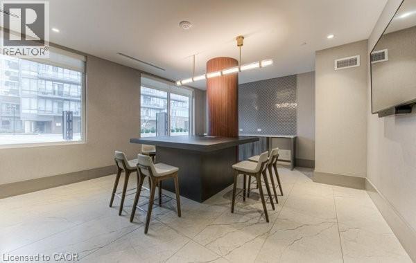 Building Photo - 55 Duke St W