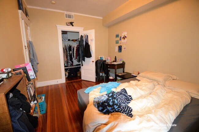 Foto del edificio - 10 Strathmore Rd