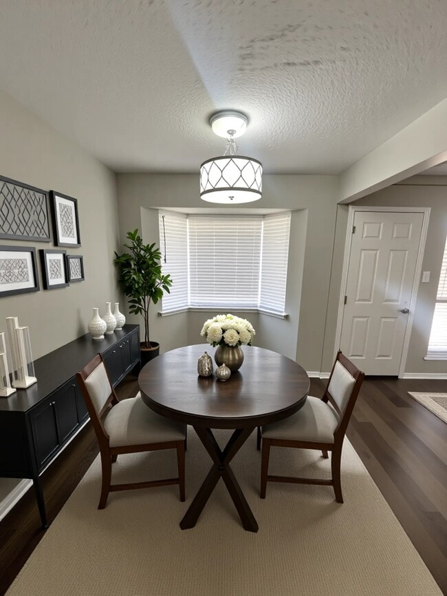 Building Photo - 22318 Meadowgate Dr