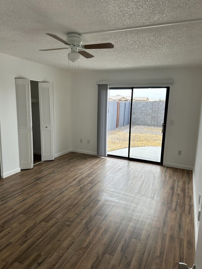 Building Photo - 10555 W Arica Rd