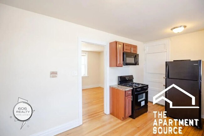 Foto del edificio - 5017 W Cermak Rd