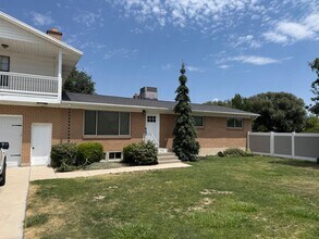 Building Photo - 2394 W 700 S