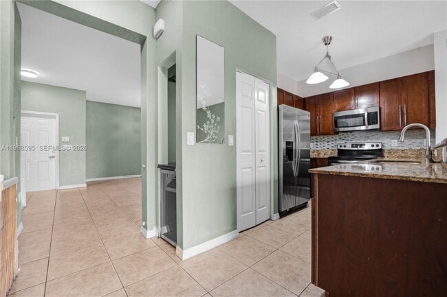 Foto del edificio - 1855 SW 89th Terrace