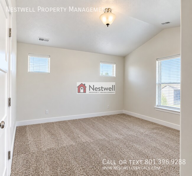 Foto del edificio - 1816 W Eaglewood Dr