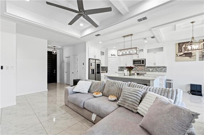 Foto del edificio - 16 W Dawes Ave