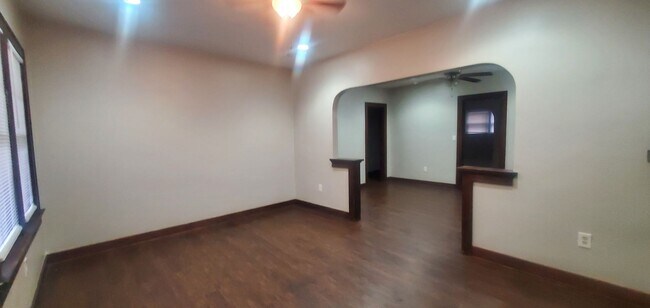 Foto del edificio - 118 N Quentin Ave