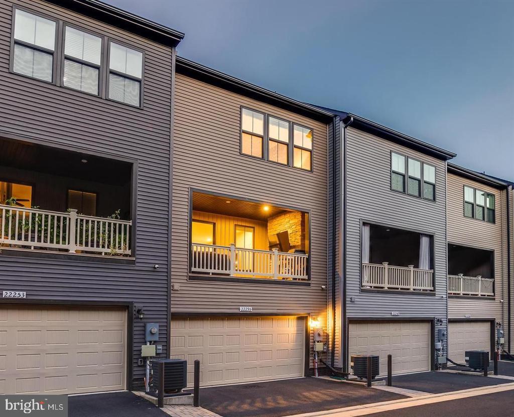 Foto principal - 22255 Sims Terrace