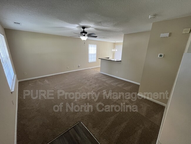 Building Photo - 10636 Greatford Ct