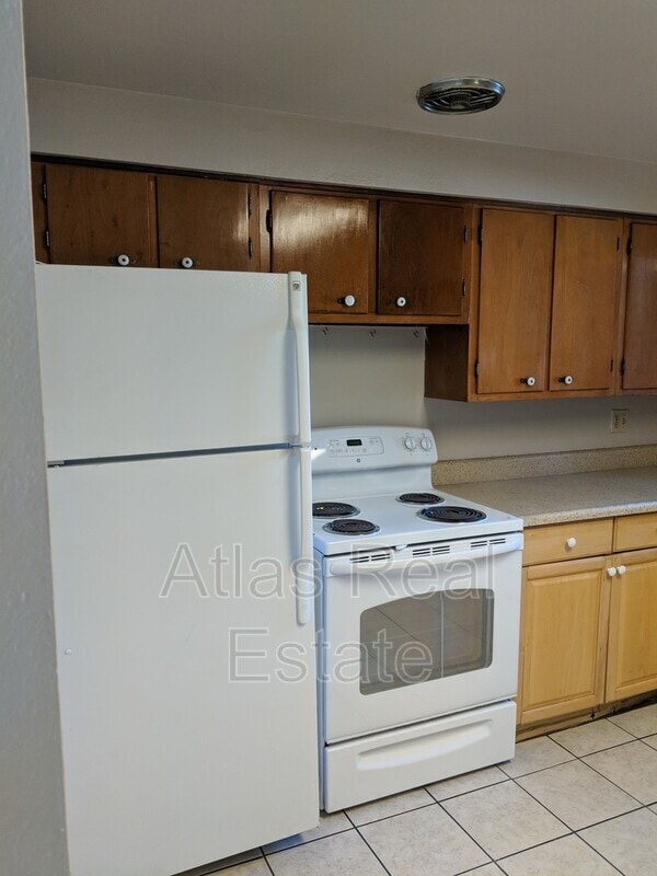 Building Photo - 4589 Everett St