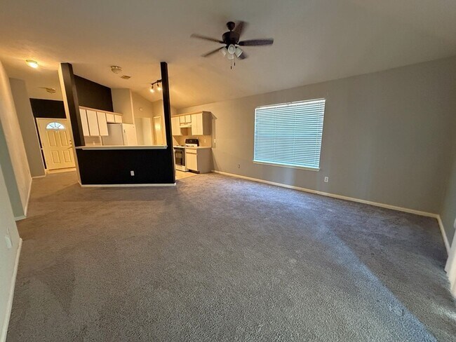 Foto del edificio - 2746 Georgina Falls Dr