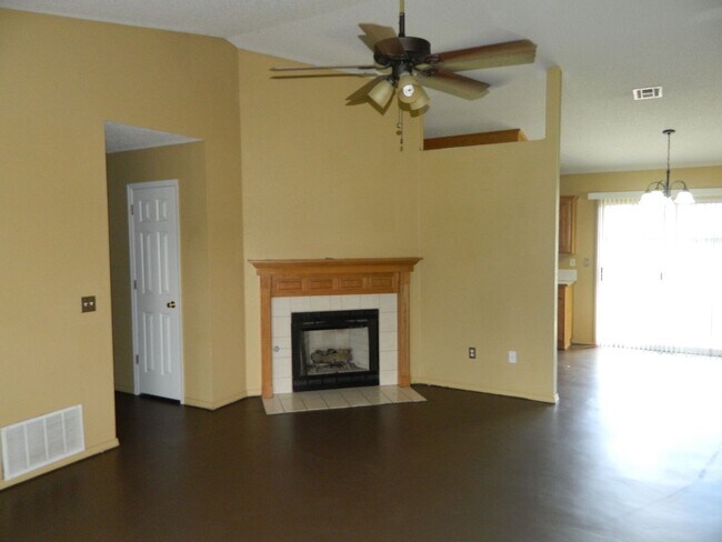 Foto del edificio - Charming Single Family Home in West Fayetteville!