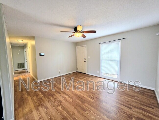 Foto del edificio - 4602 Gardenwood Ct