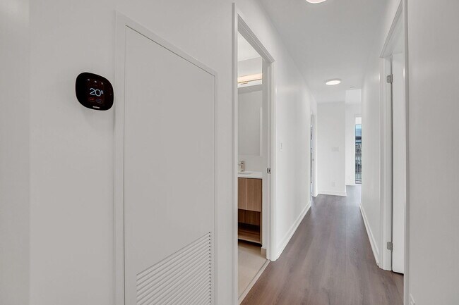 Photo du bâtiment - 88 Bathurst St