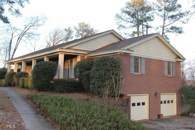 Building Photo - 115 Sweetgum Dr