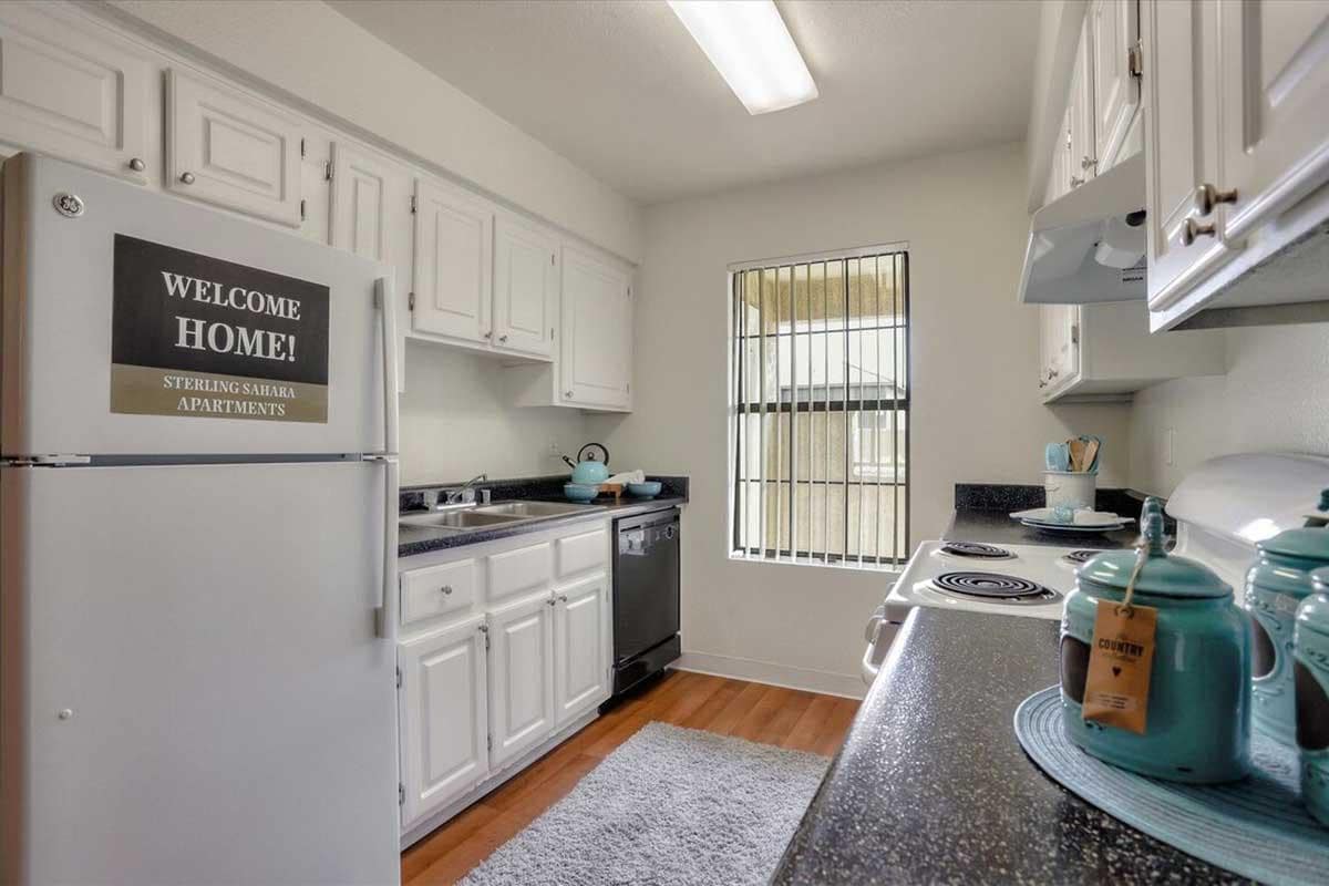 Primary Photo - Sterling Sahara Apartments