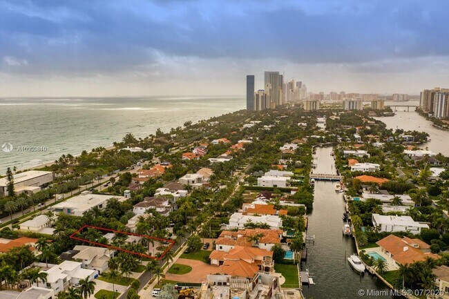 Foto del edificio - 445 Golden Beach Dr