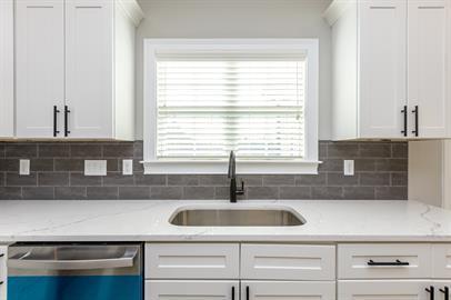 Foto principal - 3597 Harper Woods Ln