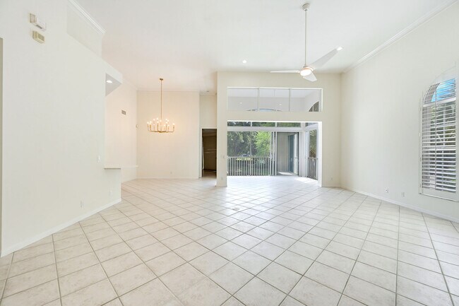 Foto del edificio - 1580 Clermont Dr
