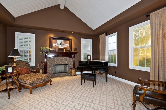 Building Photo - 6241 Alverton Dr