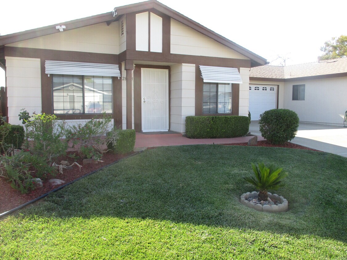 Primary Photo - 28083 Chula Vista Dr