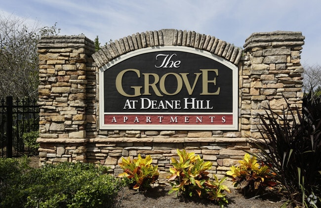 Entrance - The Grove at Deane Hill