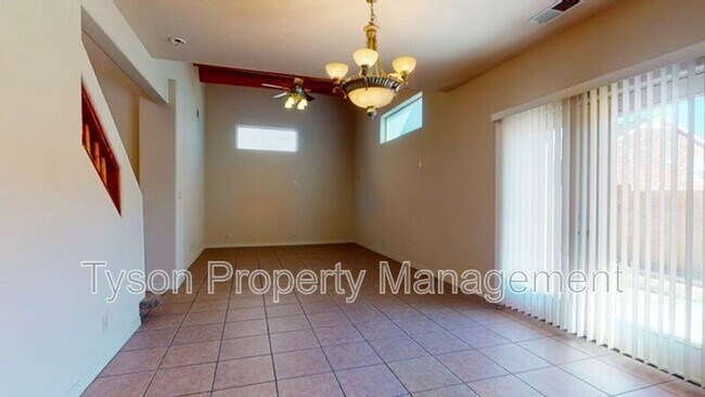 Foto del edificio - 4312 Marna Lynn Ave NW