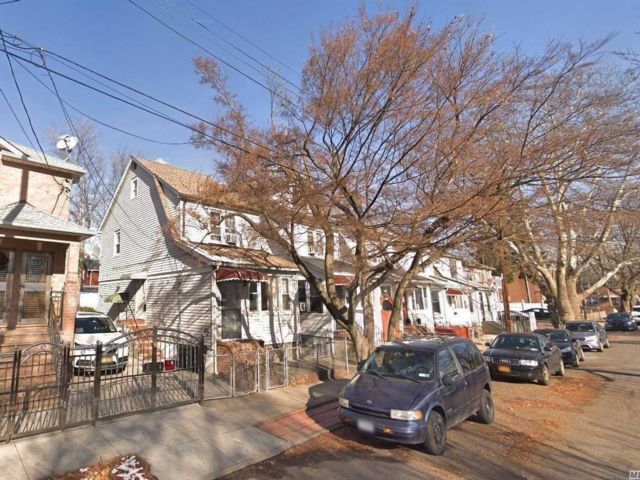 Primary Photo - 165-05-165-78 78th Ave