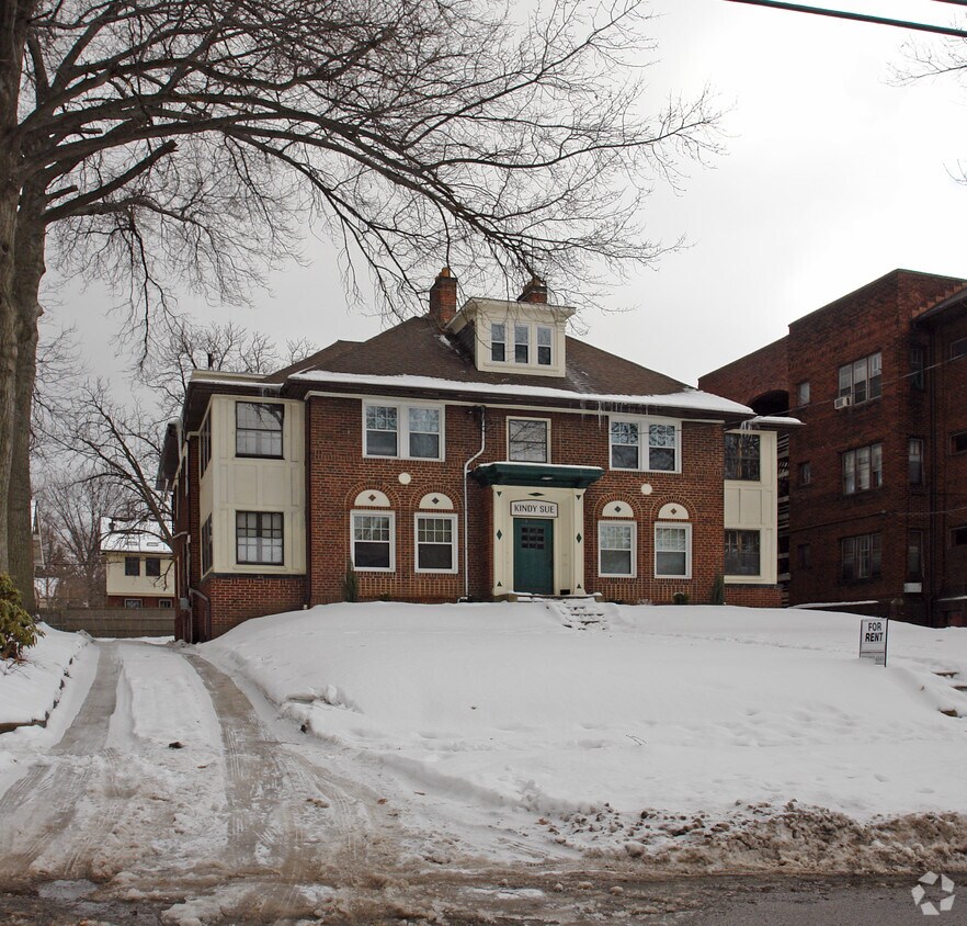 125 N Portage Path, Akron, OH 44303 Apartments in Akron, OH