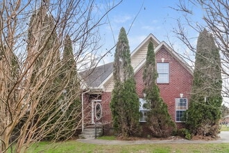 Building Photo - 2641 Westhaven Dr