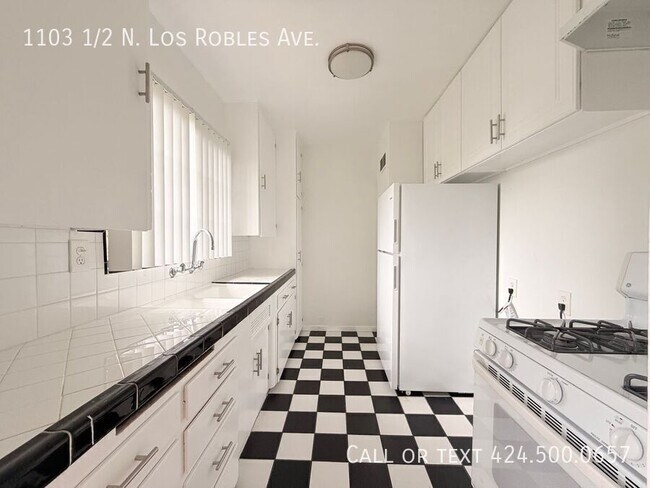 Building Photo - 1103 1/2 N. Los Robles Ave.-