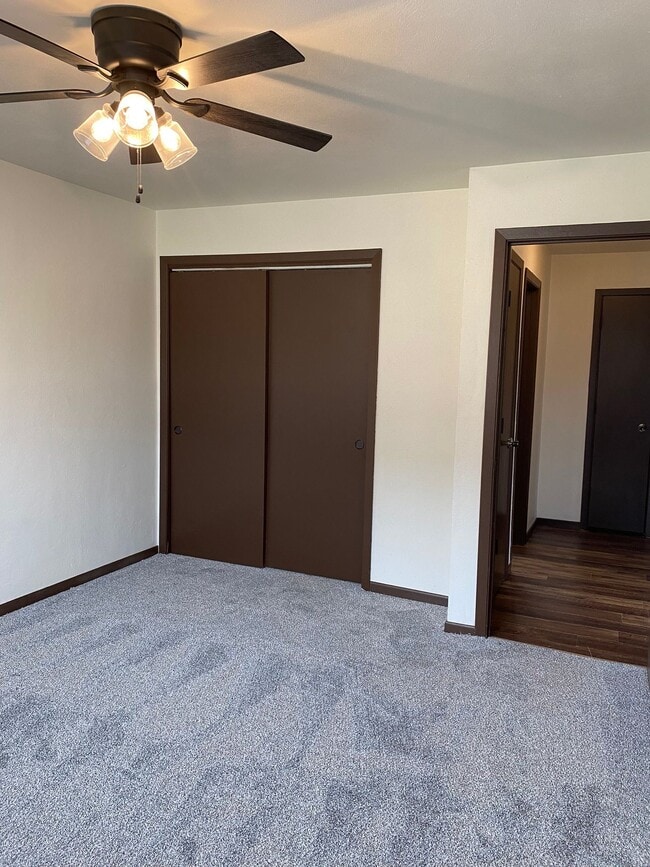 Building Photo - 4566 Governors Dr
