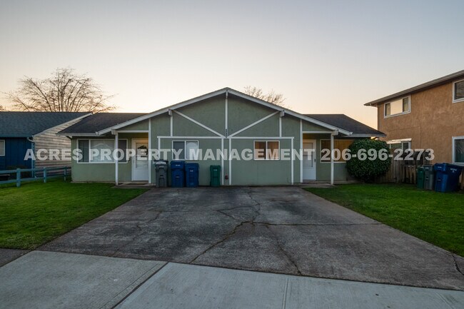Building Photo - 2313 M St NE