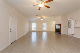 Building Photo - 9206 Towerstone Dr Building Photo - 9206 Towerstone Dr