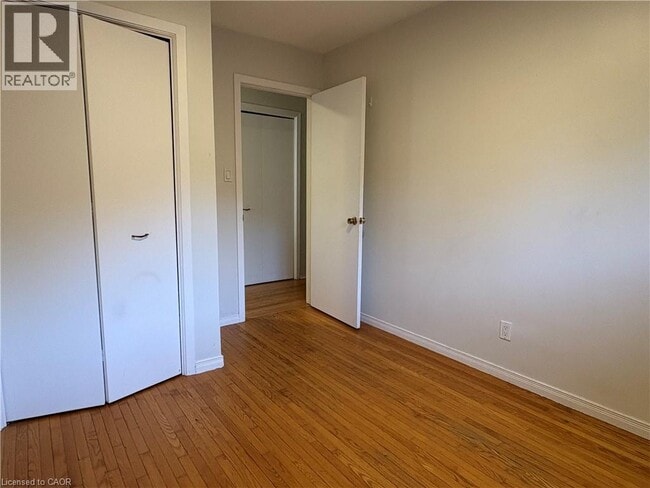 Building Photo - 551 Fallingbrook Dr