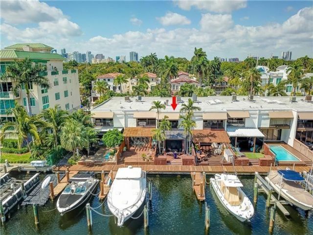 Foto del edificio - 424 Hendricks Isle