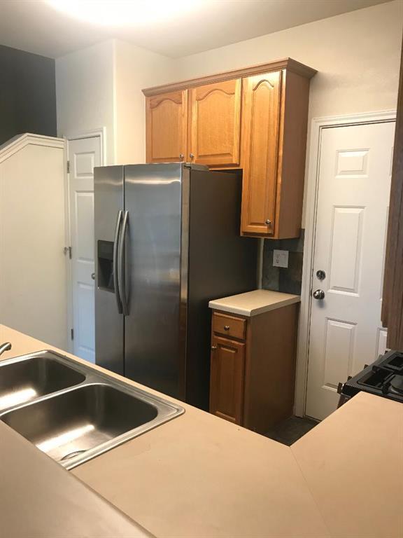 Building Photo - 2100 Pipers Field Dr