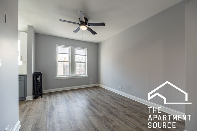 Foto del edificio - 4031 N Kenmore Ave