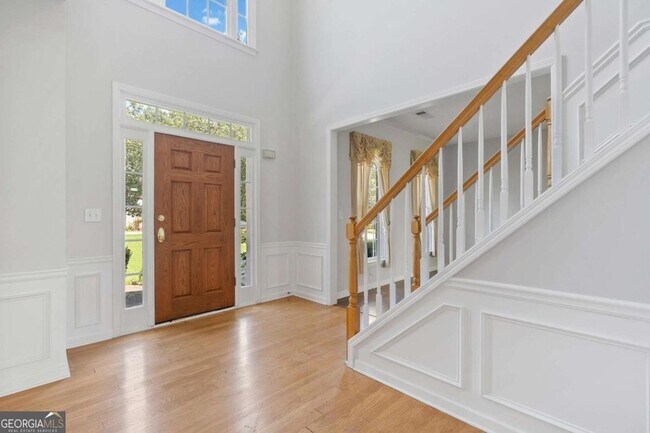 Foto del edificio - 7810 Brookwood Way