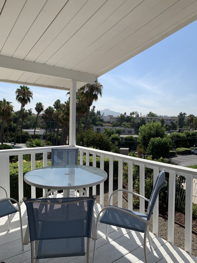 Building Photo - 5555 Morro Way