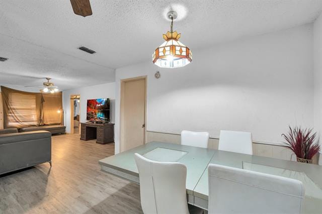 Building Photo - 6510 Oak Forest Ct
