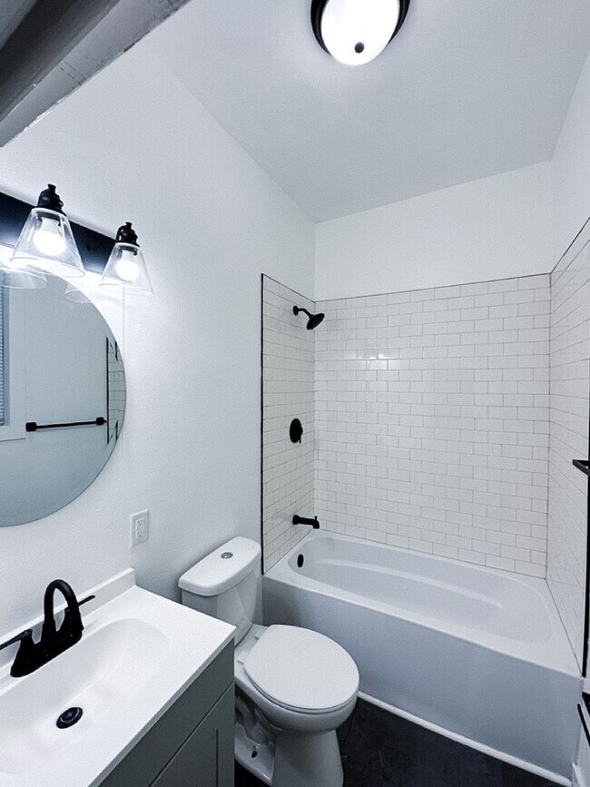 Foto del edificio - Jones Street Duplex