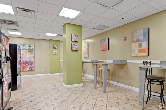 Interior Photo - Marina del Mar