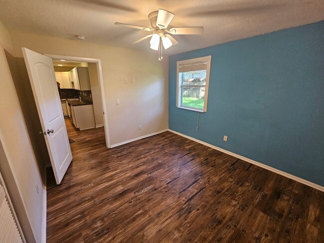 Building Photo - 470 Forest Ave