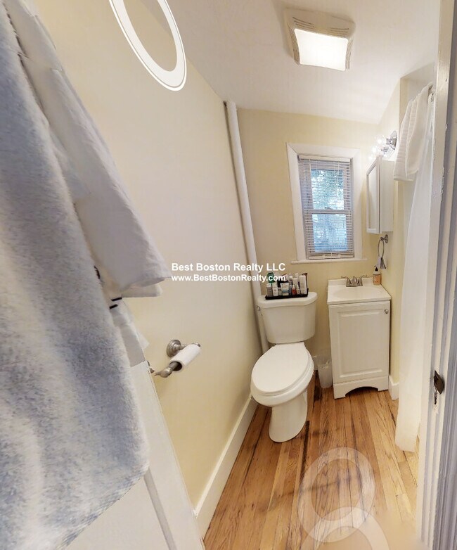 Foto del edificio - 5-7 Blake St. Unit 1