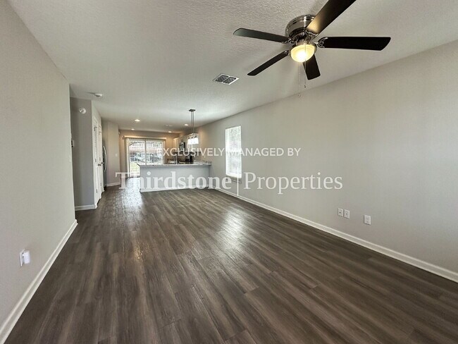 Foto del edificio - 2159 Melson Ave